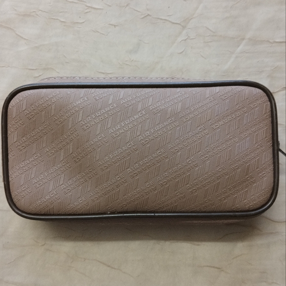 Air France Premier, Portfolio Style Bag Amenity Beige Men's Bag - Picture 8 of 13